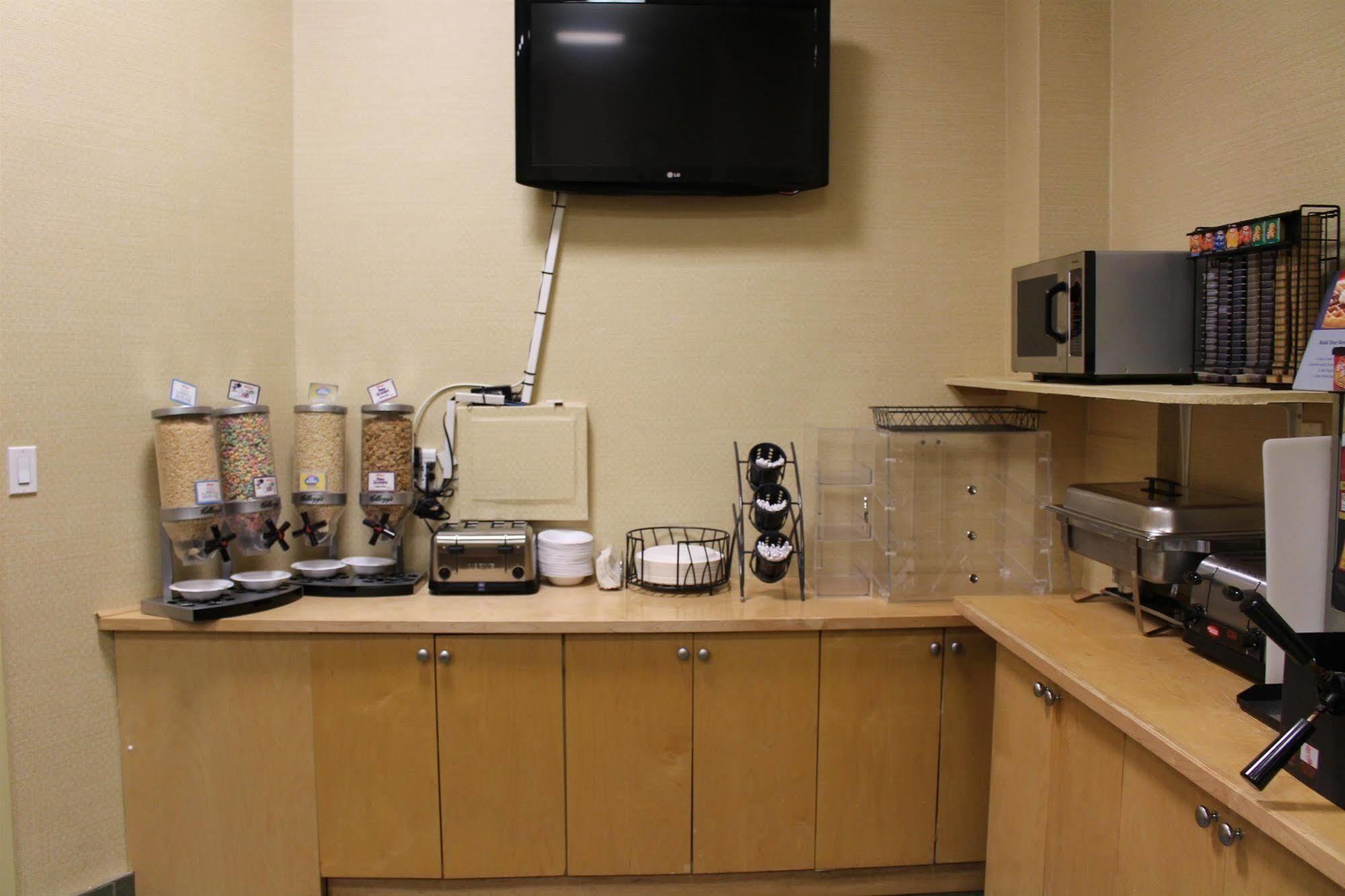 Best Western Plus Uptown Hotel Vancouver Buitenkant foto