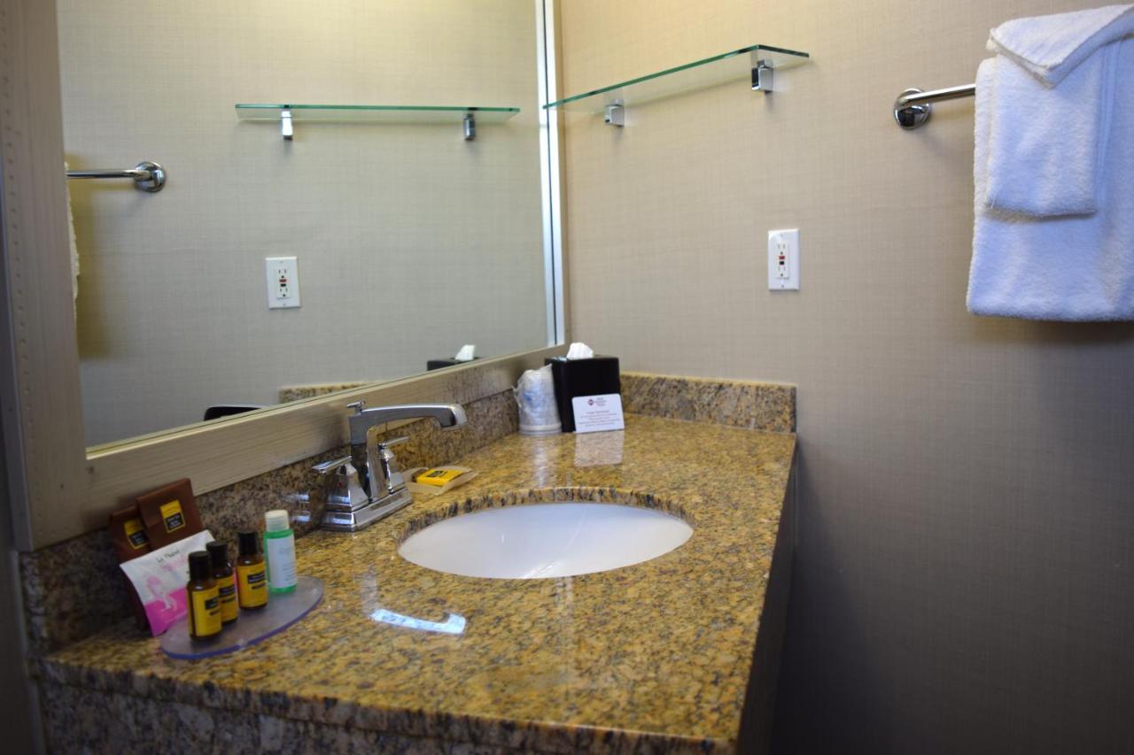 Best Western Plus Uptown Hotel Vancouver Buitenkant foto